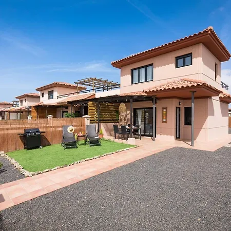 Maha Close By The North Shore: Relax, Pool Villa *