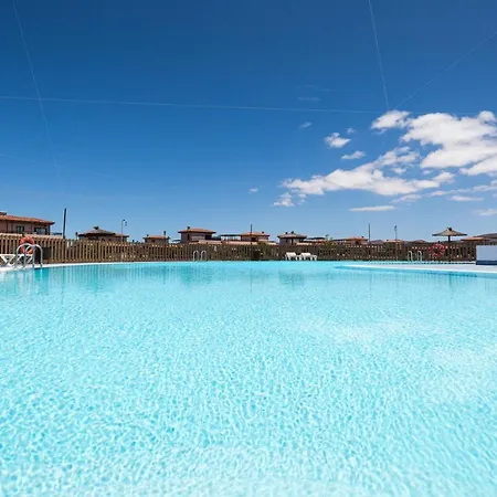 Maha Close By The North Shore: Relax, Pool Villa